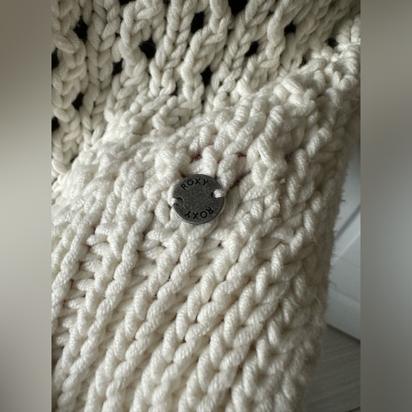 New with tags Roxy Wave Vibe tank in marshmallow - Picture 9 of 14